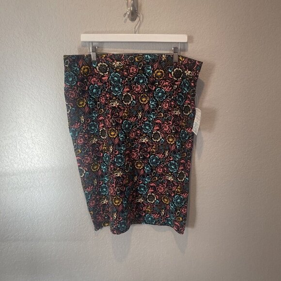Lularoe Cassie Skirt 2XL Black Pink Bright Flowers -New With Tags Pencil Stretch - Picture 2 of 11